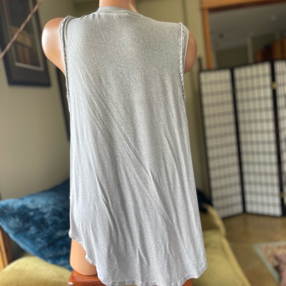 SOLD M sleevelessT w/slip-stitch decoration on armhole & gypsy/hippie words - Picture 2 of 6